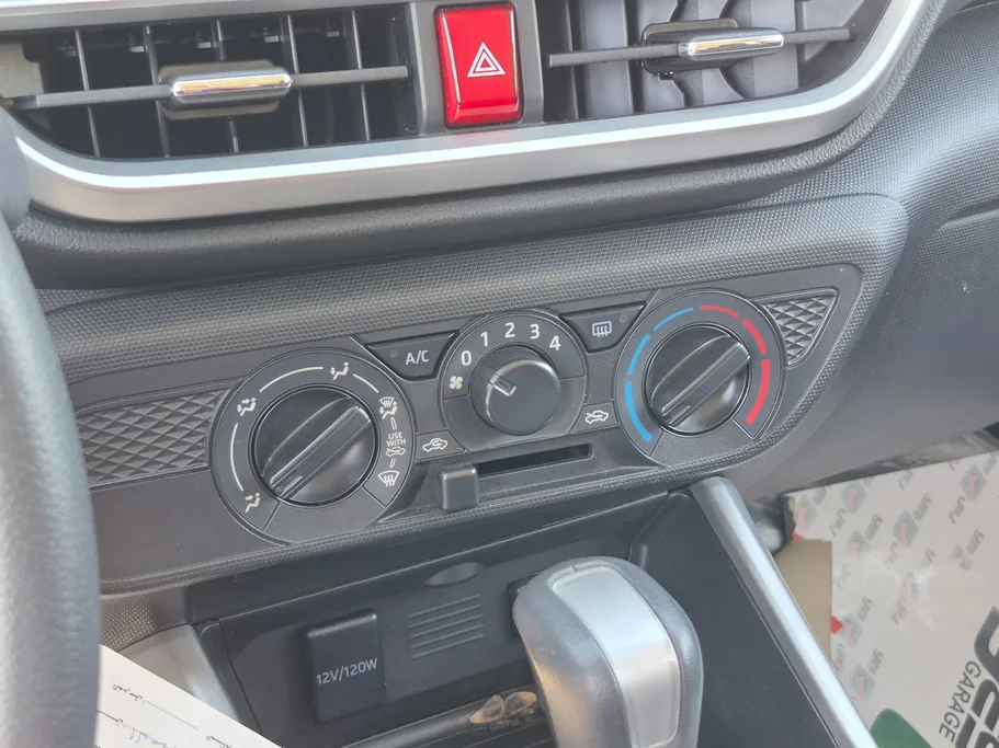 2024 Toyota Raize XLE 