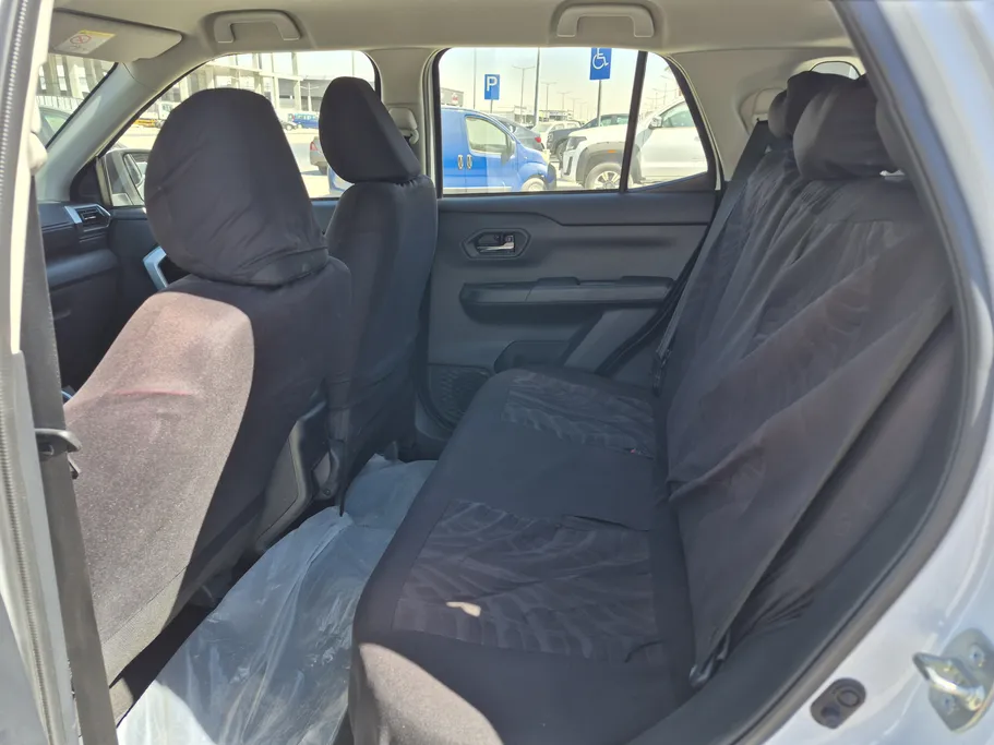 2024 Toyota Raize XLE 