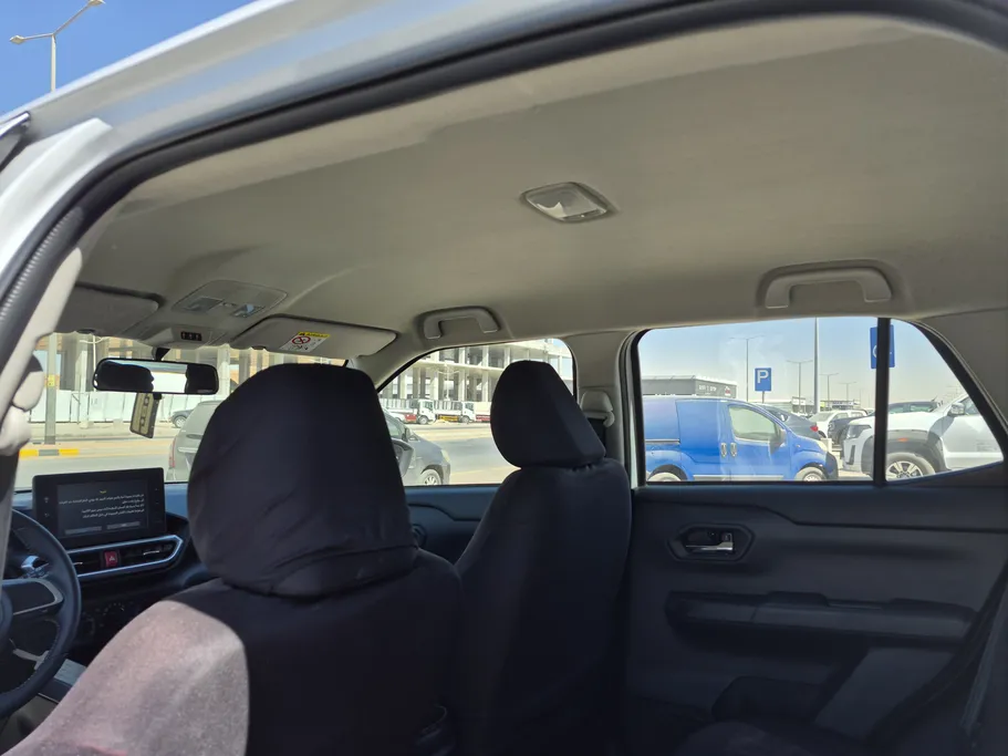 2024 Toyota Raize XLE 