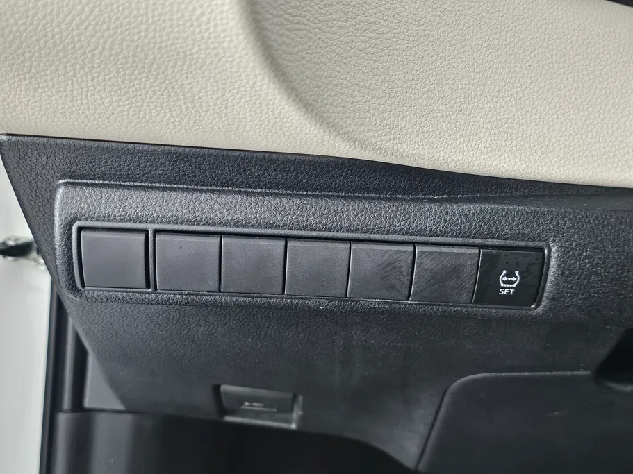 تويوتا كورولا XLI 2024 