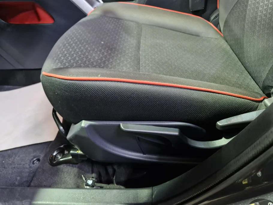 2023 Toyota Raize XLE 