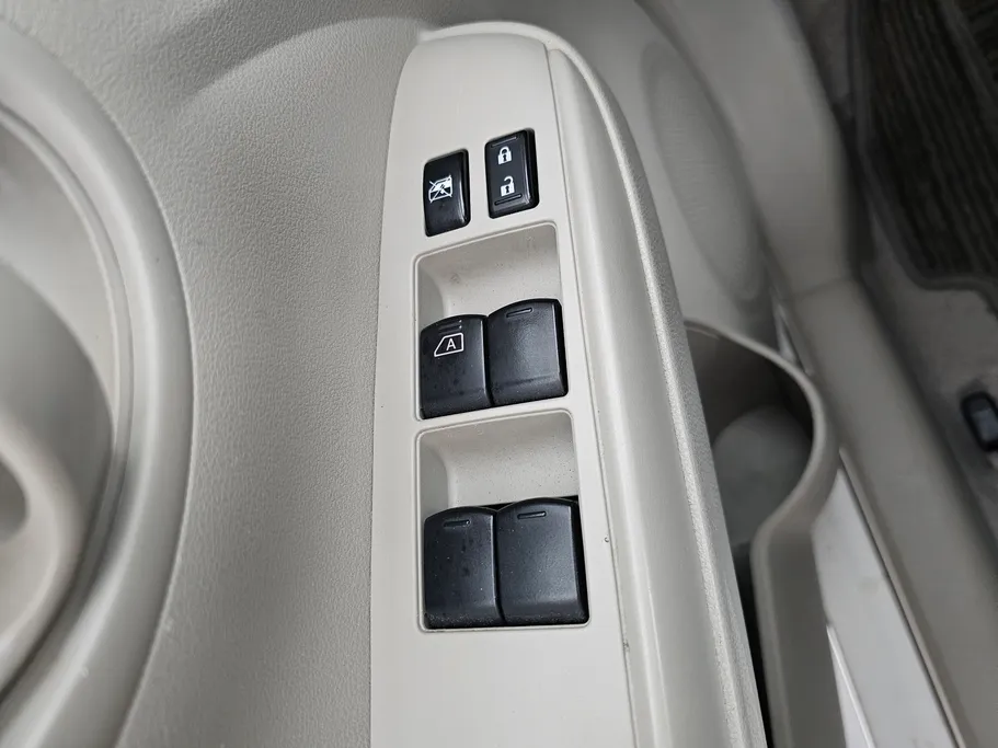 2023 Nissan Sunny SV Comfort 
