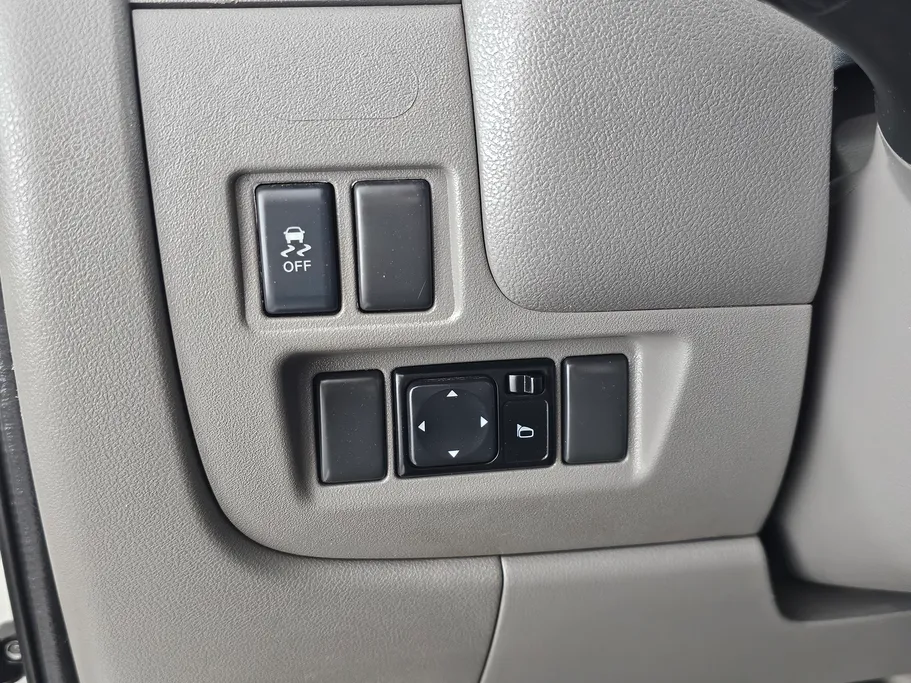 2023 Nissan Sunny SV Comfort 