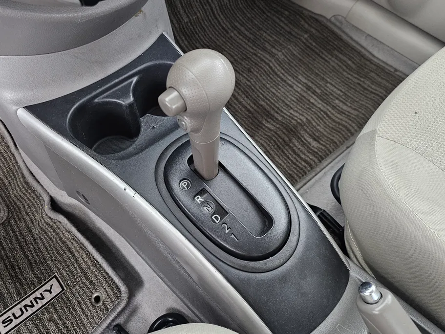 2023 Nissan Sunny SV Comfort 