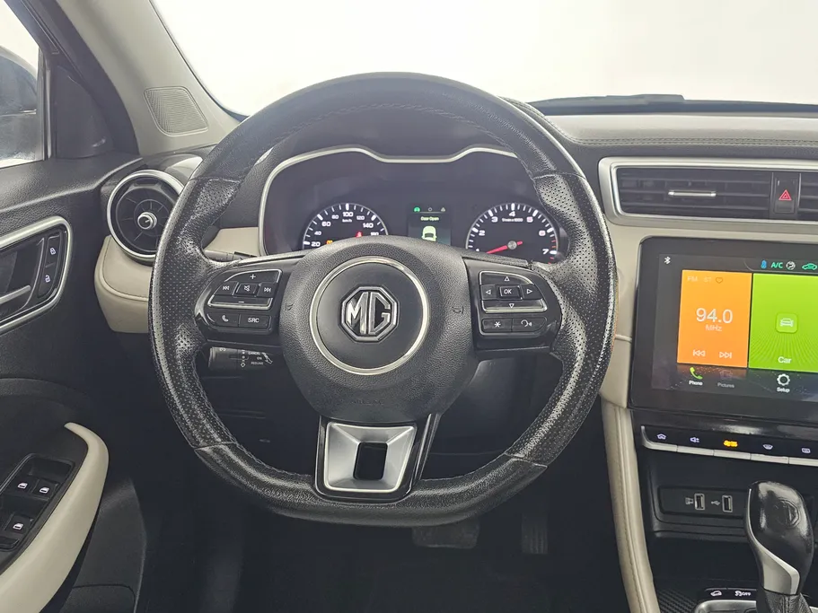 ام جي ZS LUX 2023 