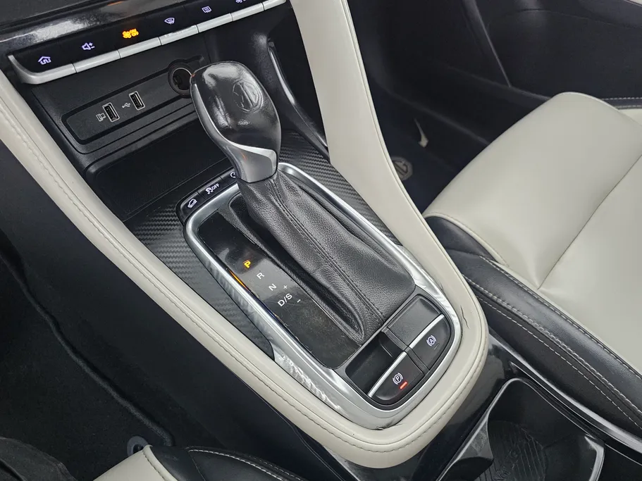 ام جي ZS LUX 2023 