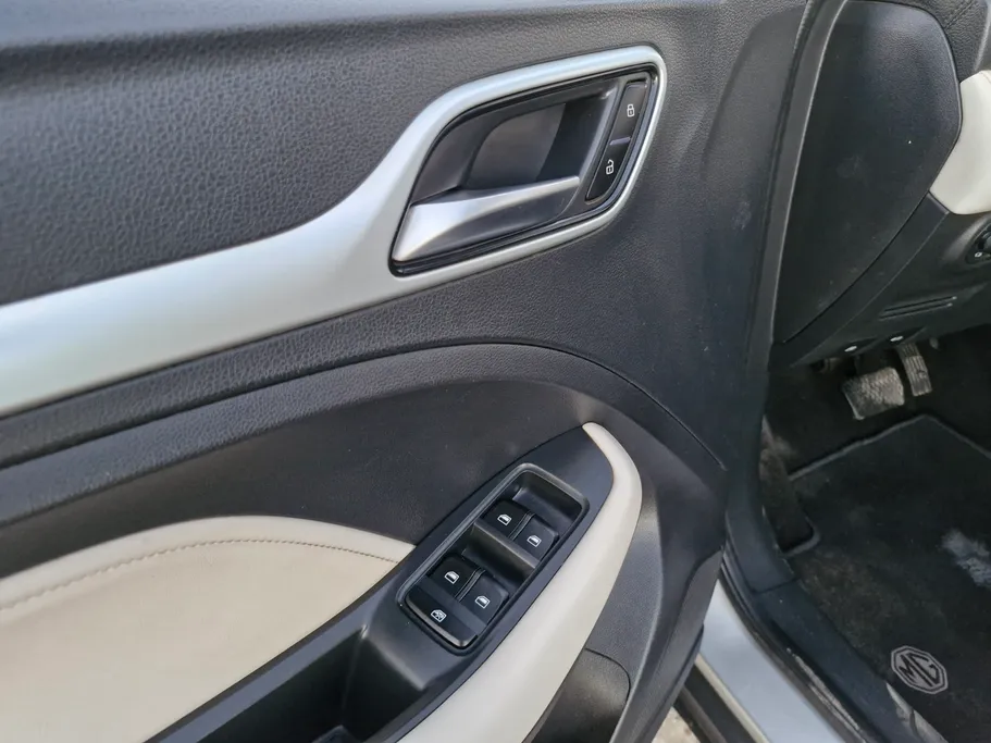 ام جي ZS LUX 2022 