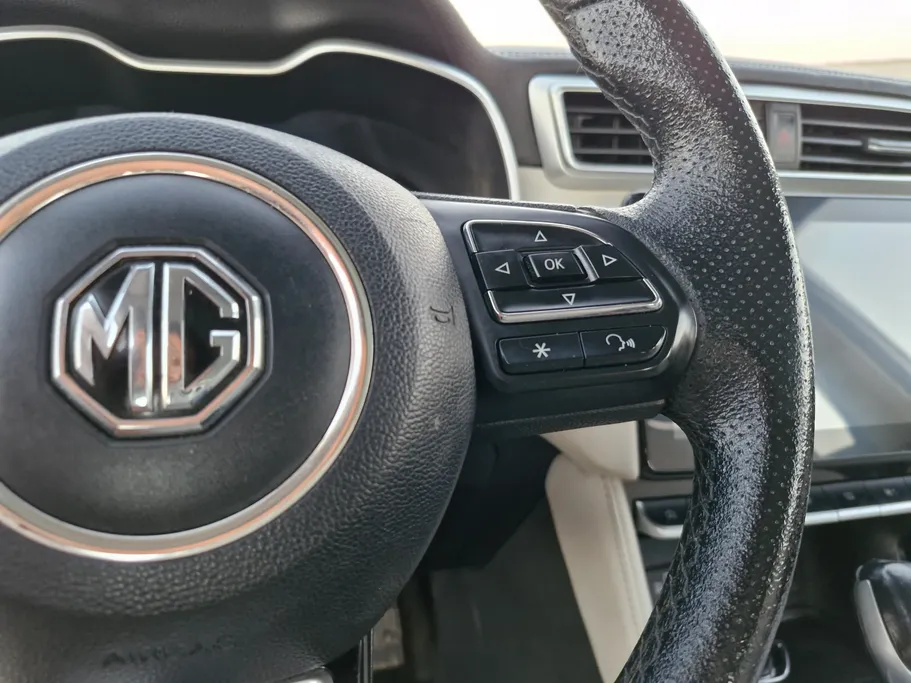 ام جي ZS LUX 2022 