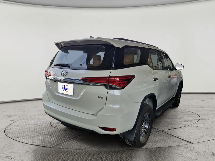 تويوتا فورتشنر VX1 2022 