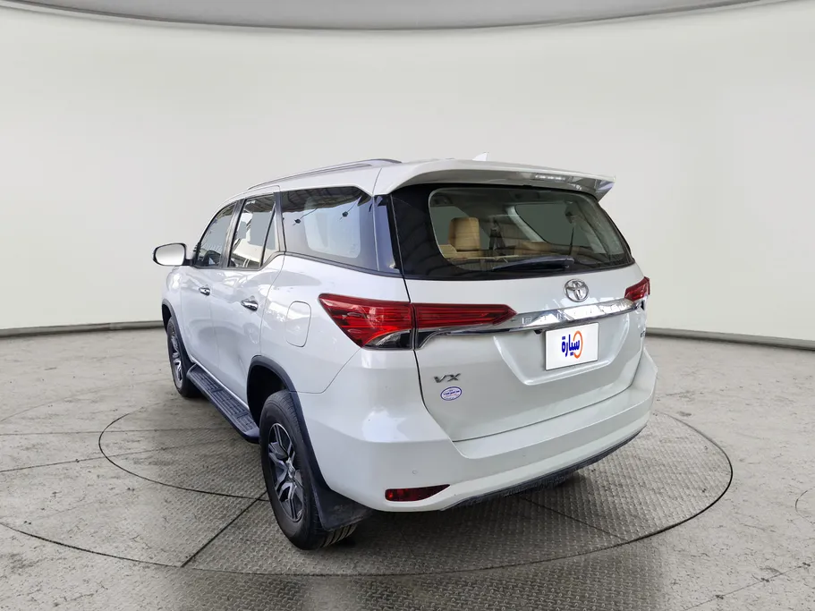 تويوتا فورتشنر VX1 2022 