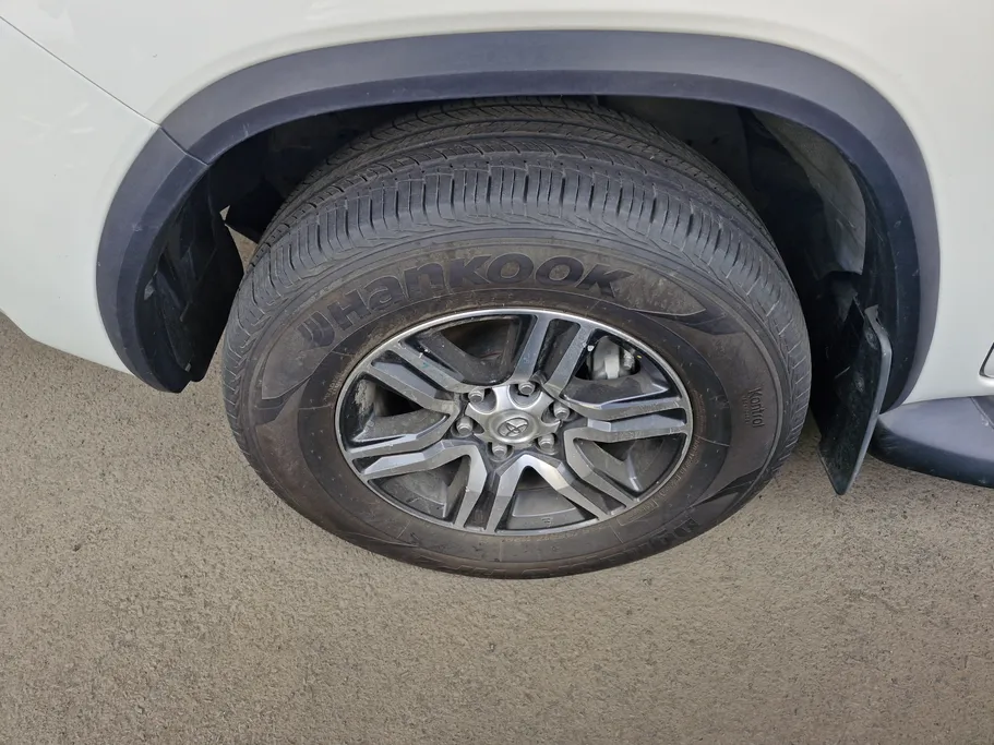 2022 Toyota Fortuner VX 