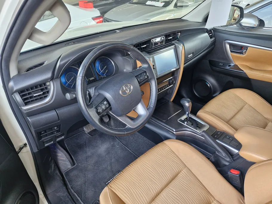 2022 Toyota Fortuner VX 