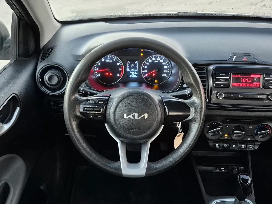 2022 Kia Pegas LX 