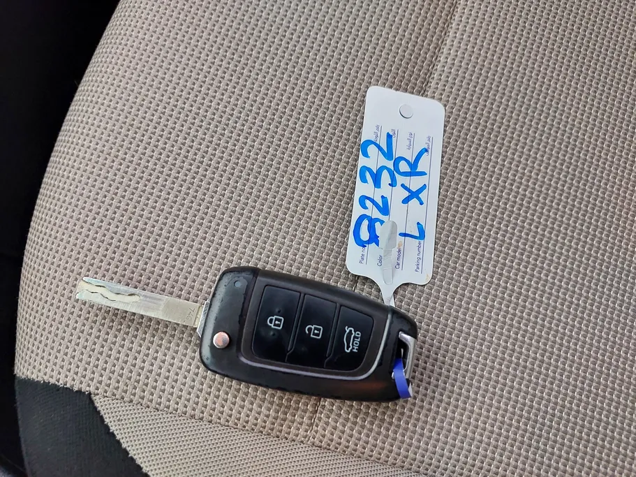 هيونداي اكسنت سمارت 2023 