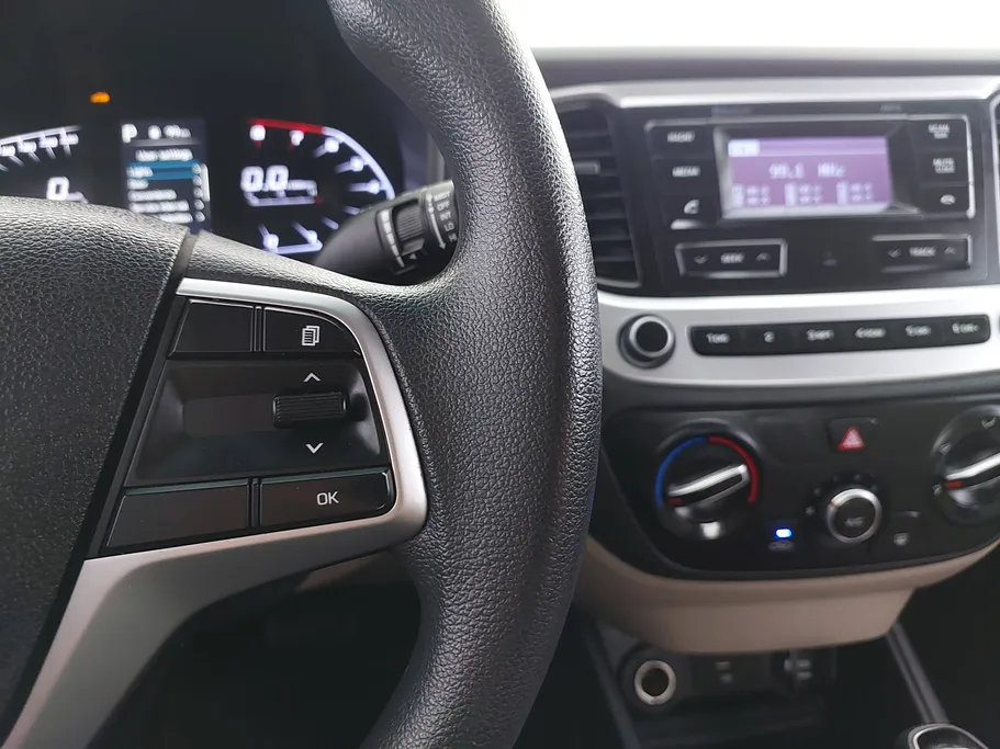 هيونداي اكسنت سمارت 2023 