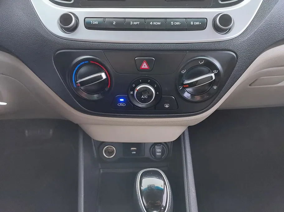 هيونداي اكسنت سمارت 2023 