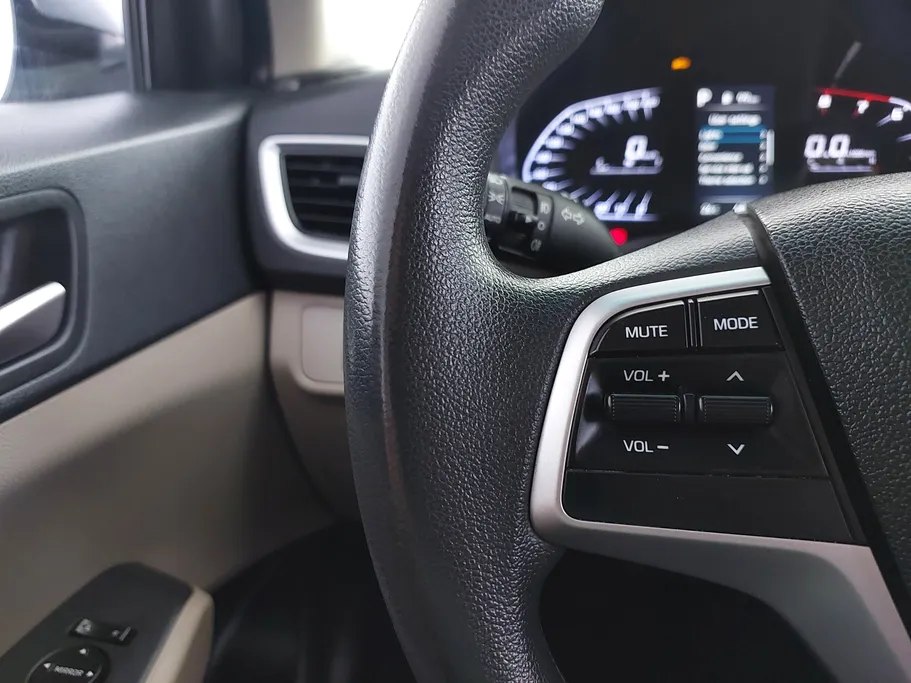 هيونداي اكسنت سمارت 2023 