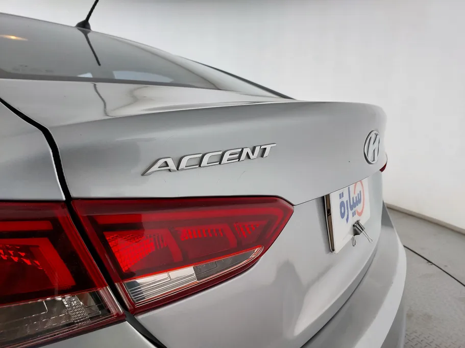 هيونداي اكسنت سمارت 2023 