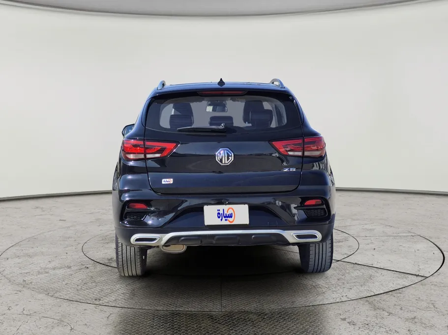 2023 MG ZS LUX 