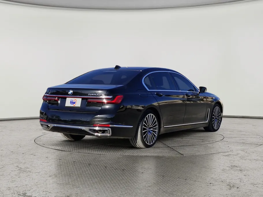 2022 BMW 7 Series 730Li 