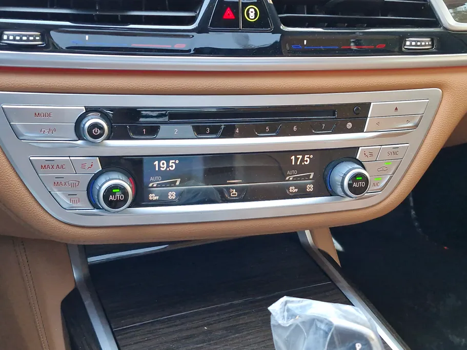 2022 BMW 7 Series 730Li 