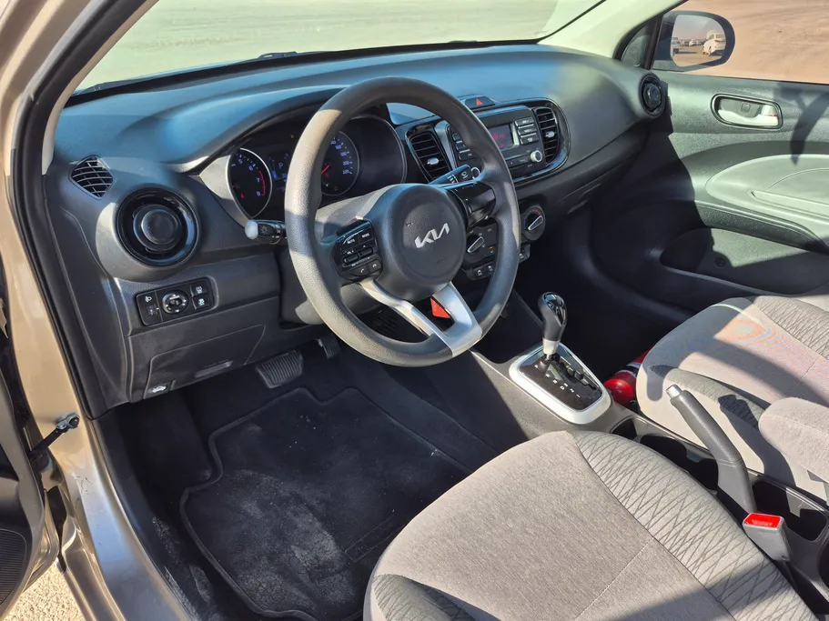 2022 Kia Pegas LX 
