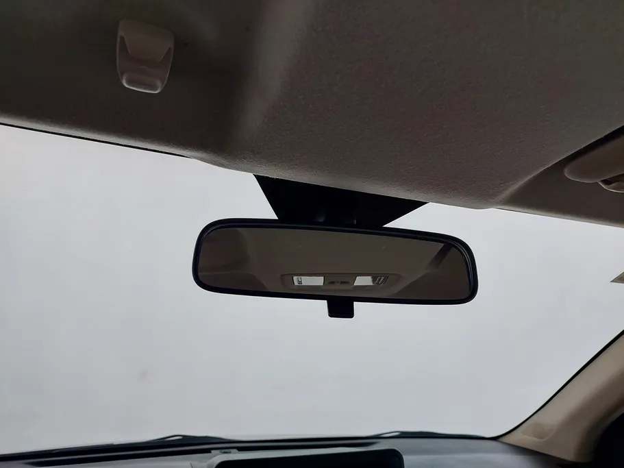 2023 Toyota Yaris  Y 