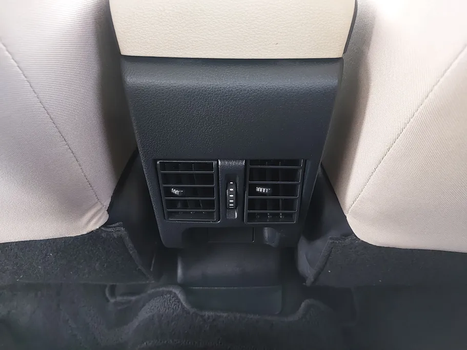 2023 Toyota Yaris  Y 