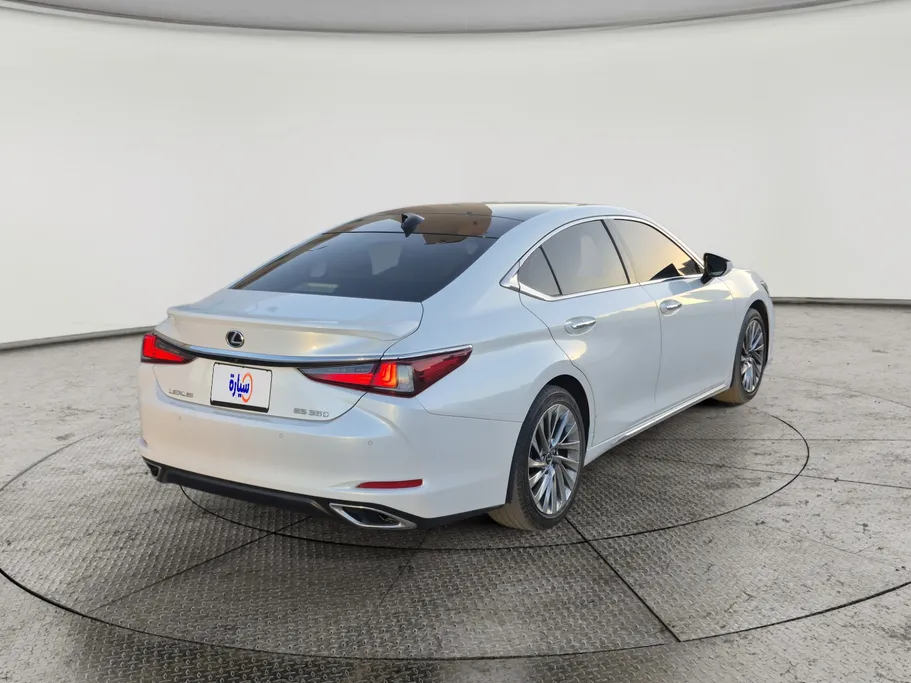 لكزس ES 350 2023 