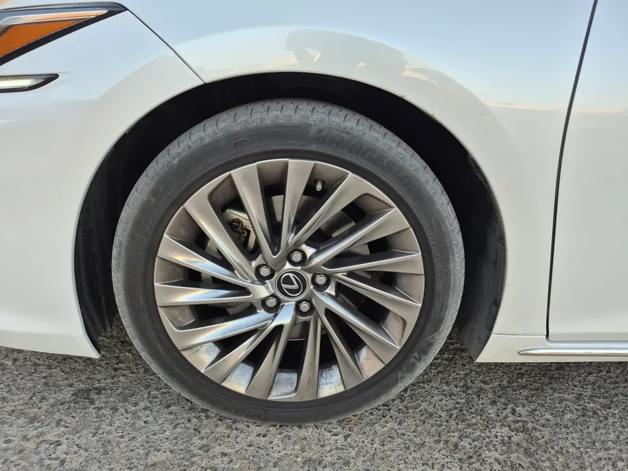 لكزس ES 350 2023 