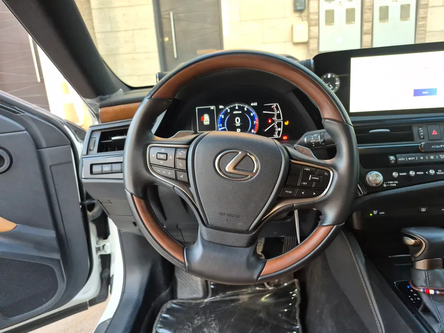 لكزس ES 350 2023 