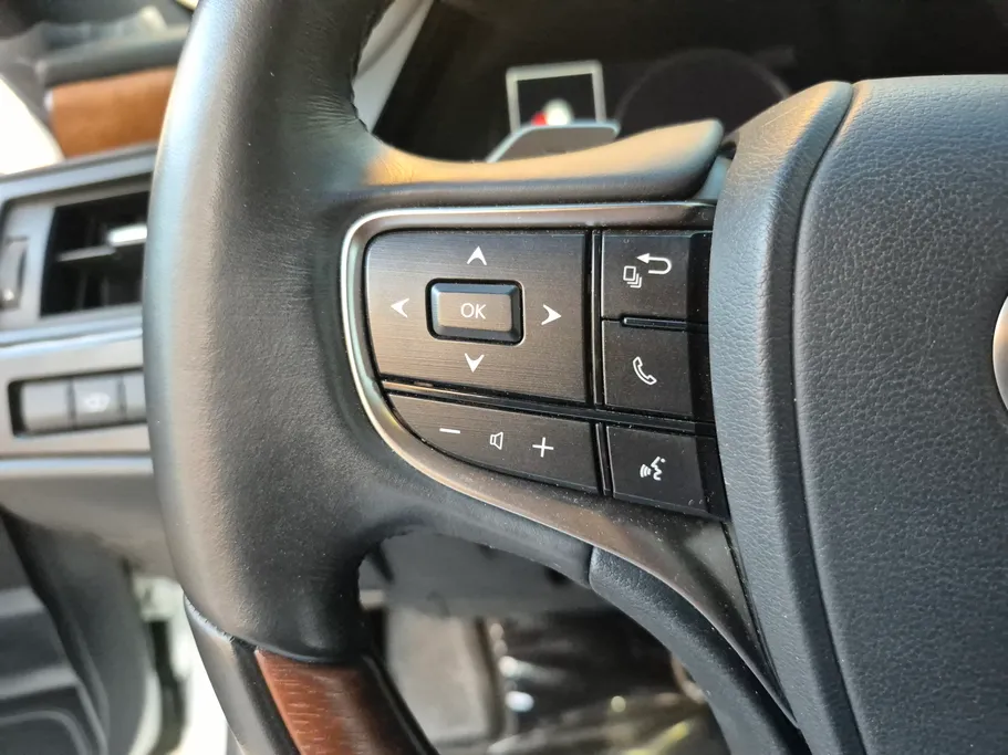 لكزس ES 350 2023 