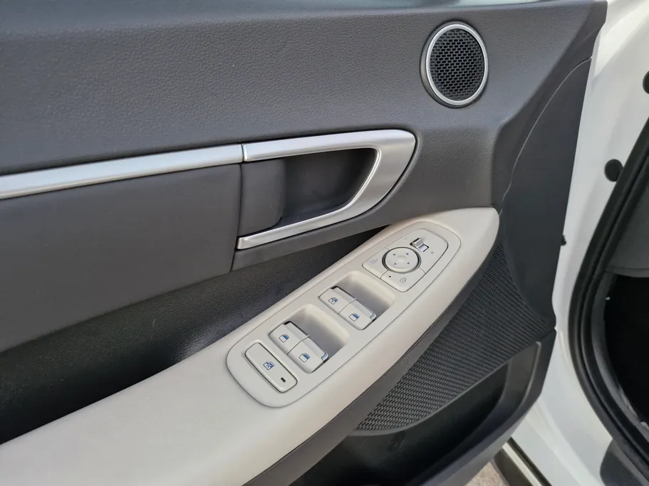 2023 Hyundai Sonata Smart 