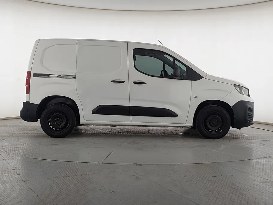 بيجو بارتنر Short van 2021 