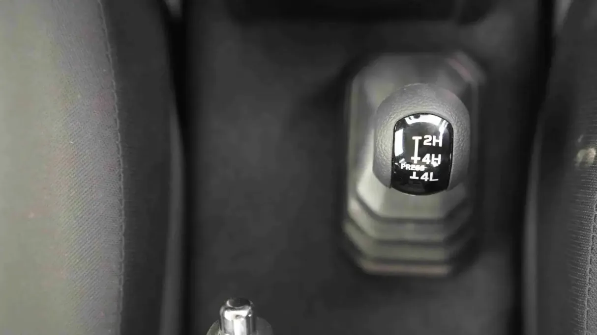 سوزوكي جيمني GL 2025 