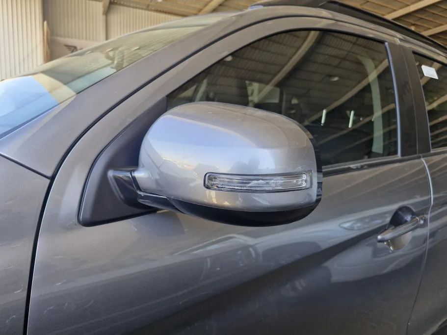 ميتسوبيشي ASX GLX 2024 