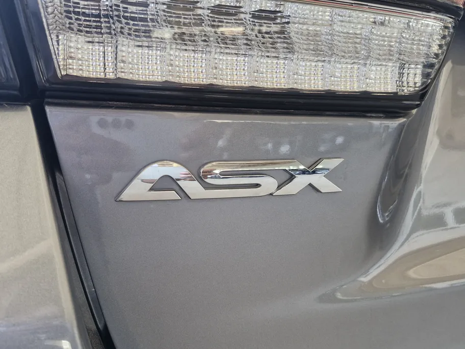 ميتسوبيشي ASX GLX 2024 