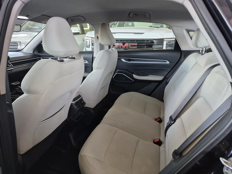 جيلي امجراند GS 2023 