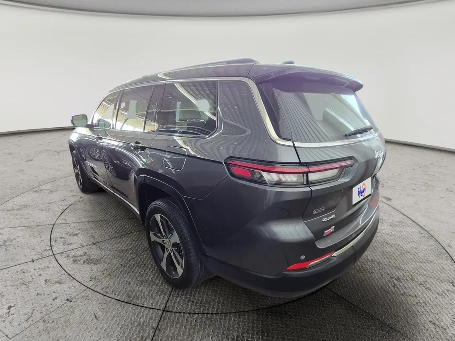 جيب جراند شيروكي ليمتد 2023 