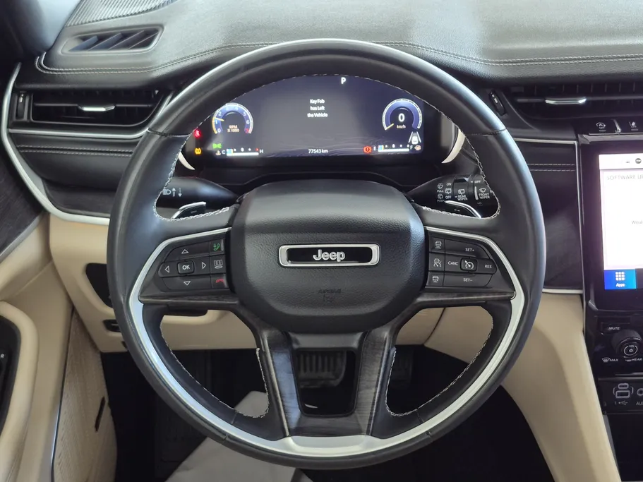 جيب جراند شيروكي ليمتد 2023 