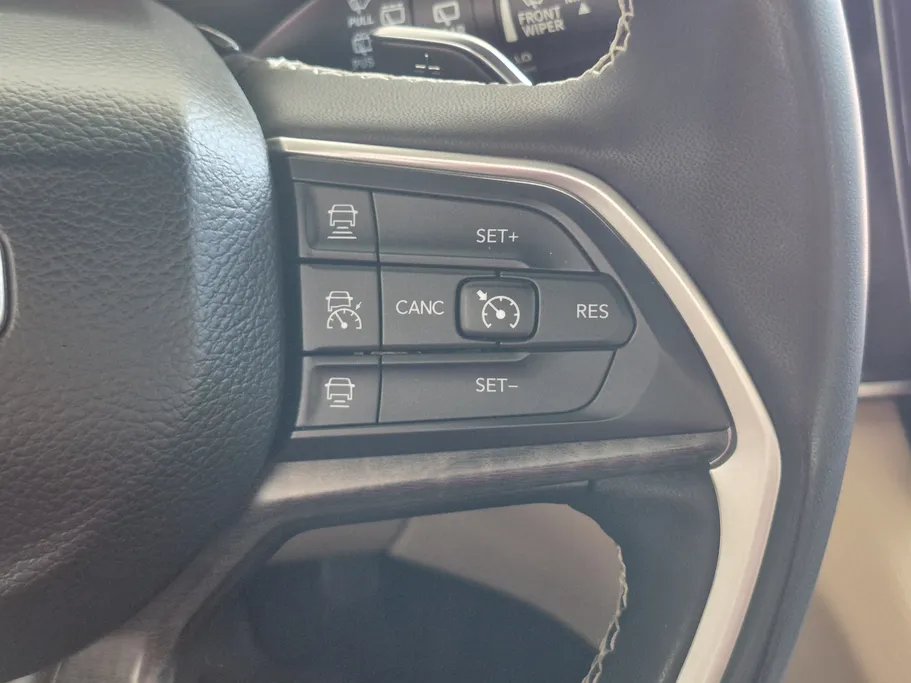 جيب جراند شيروكي ليمتد 2023 