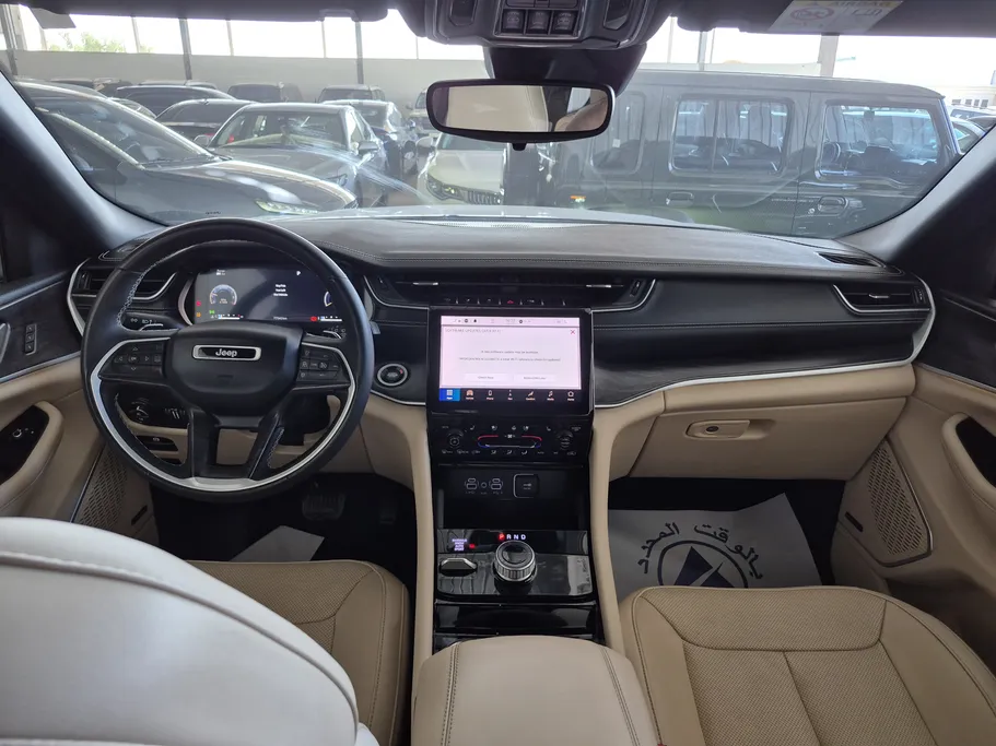 جيب جراند شيروكي ليمتد 2023 