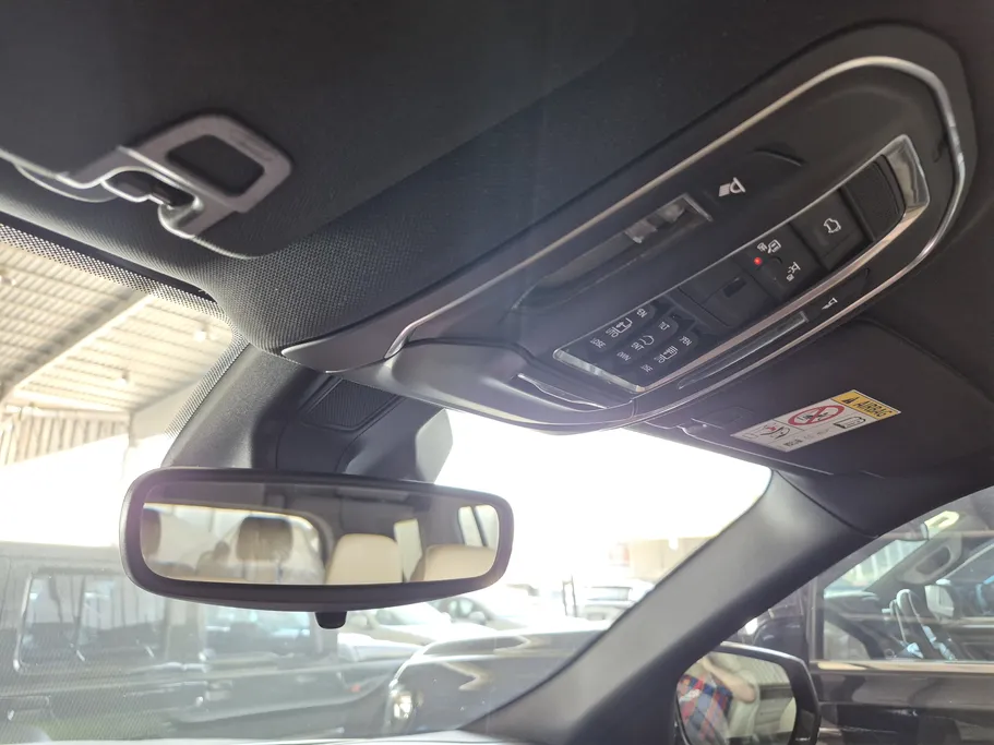 جيب جراند شيروكي ليمتد 2023 