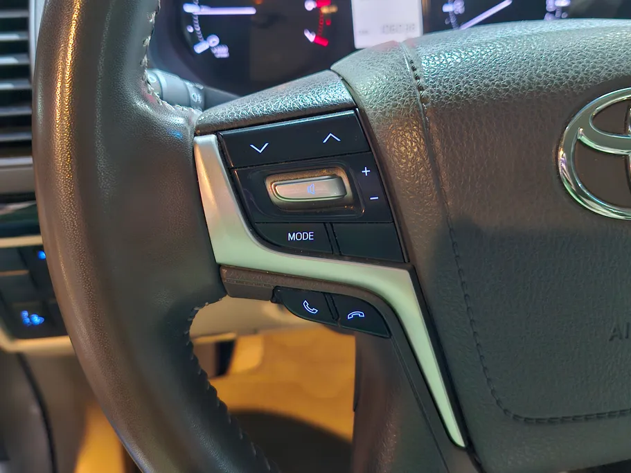 تويوتا برادو TXL 2023 