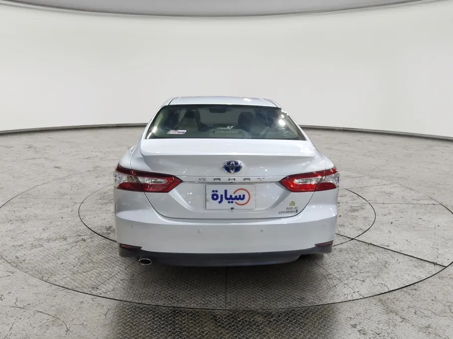 2019 Toyota Camry  GLE 