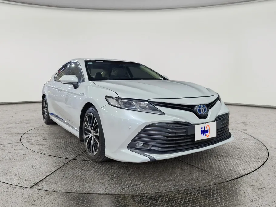 2019 Toyota Camry  GLE 