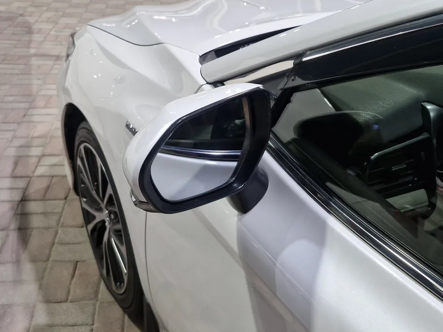 2019 Toyota Camry  GLE 