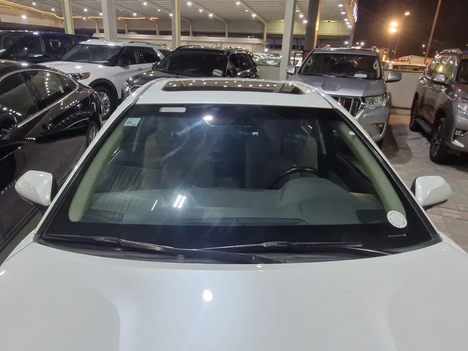 2019 Toyota Camry  GLE 