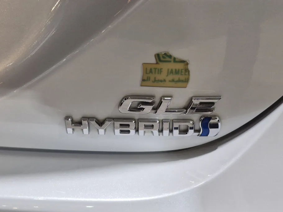 2019 Toyota Camry  GLE 