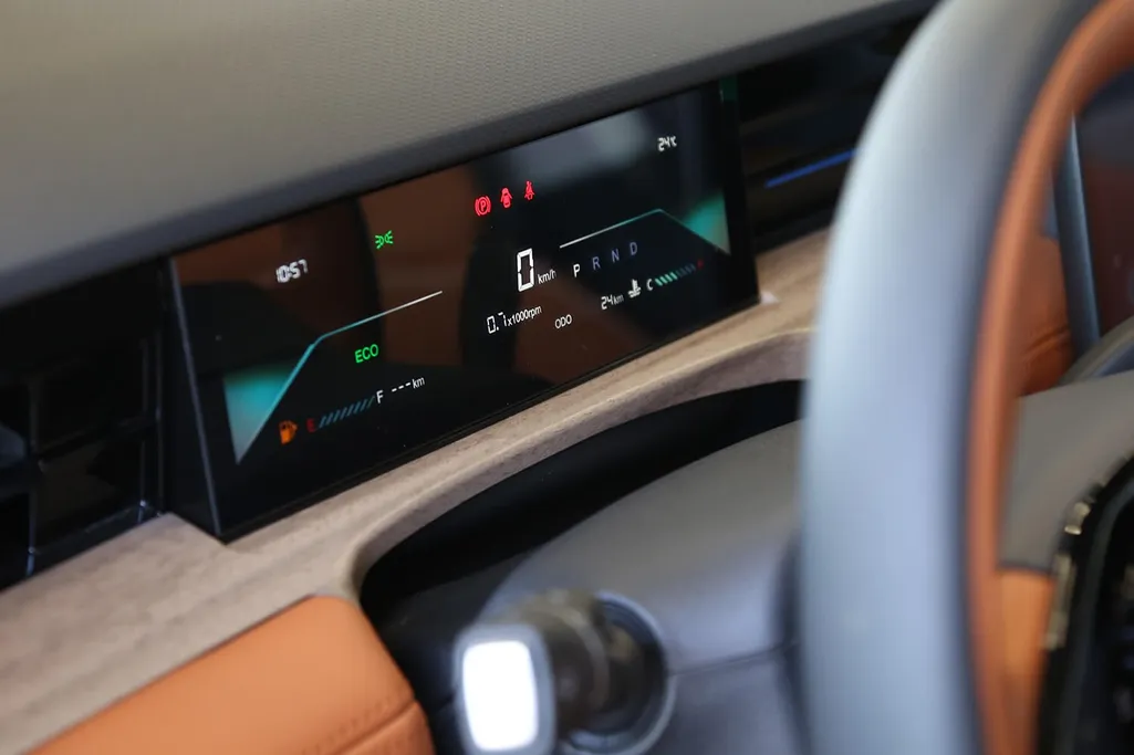 ساوايست اس 06 بريميوم 2026 